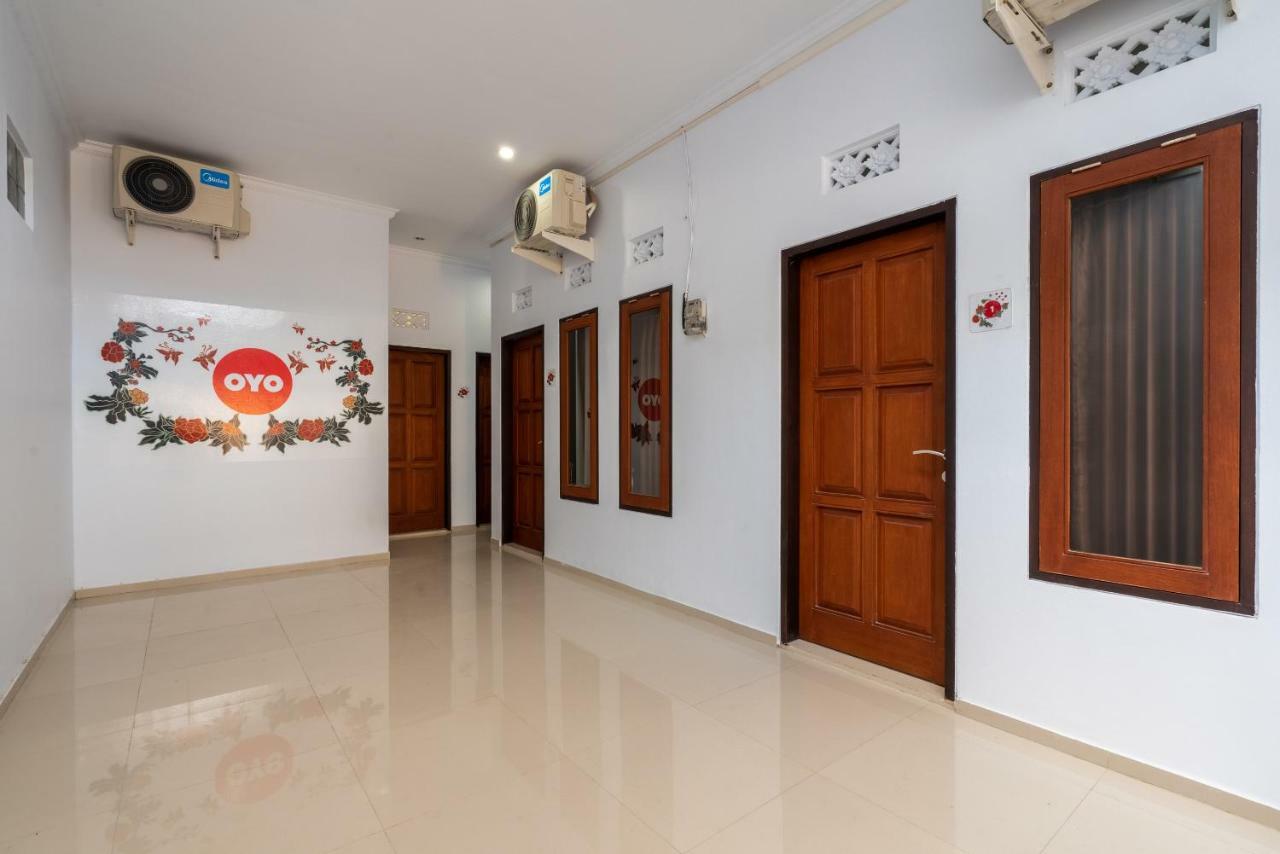 Vaccinated Staff -Oyo 672 Bali Radiance Canggu Exterior photo